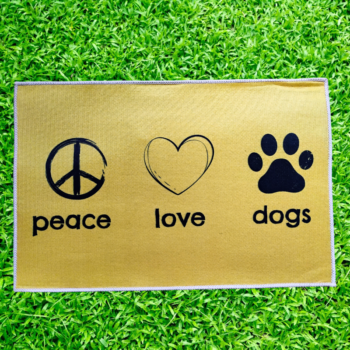 Tapete de entrada "Paz, amor e cachorros" 55x35cm