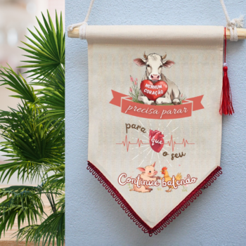 Flâmula "Nenhum coração precisa parar" em algodão cru