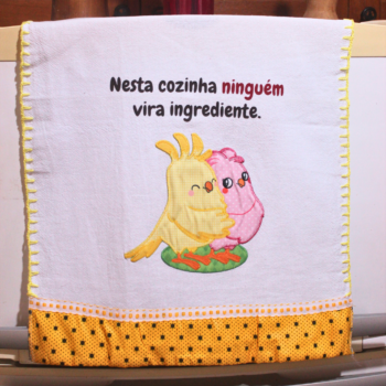 Pano de prato "Casal pintinhos" com patchwork